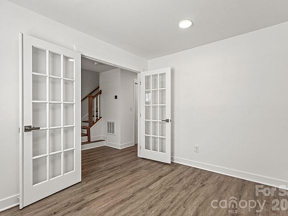 5th image of 1713 Aspire St