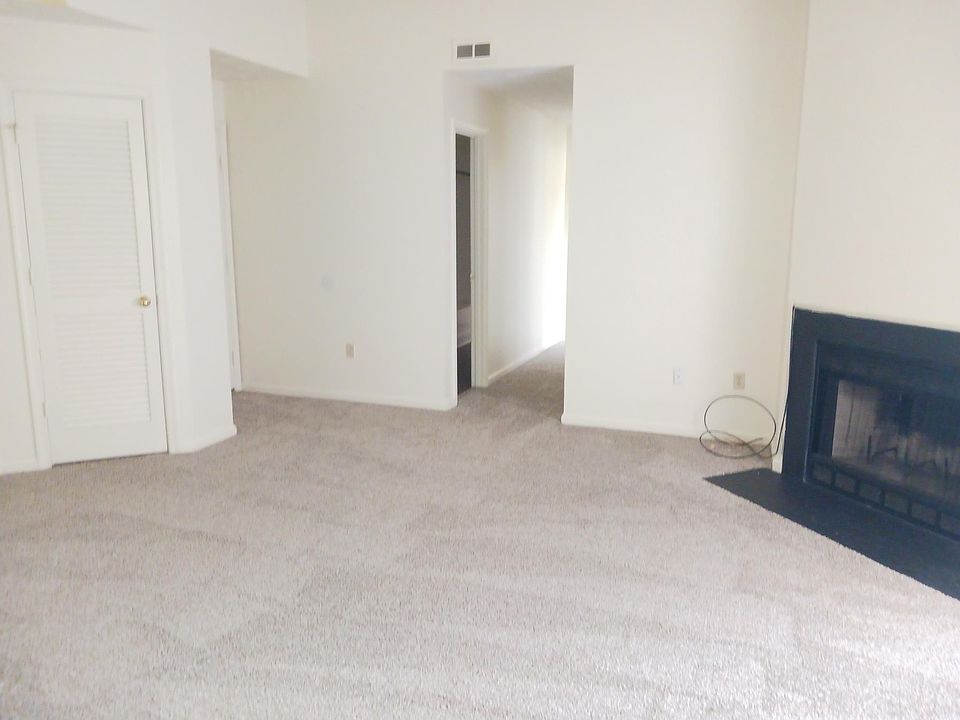1st image of 105 Cape Dorey Dr