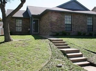 9411 Rutherglen Dr, Dallas, TX 75227