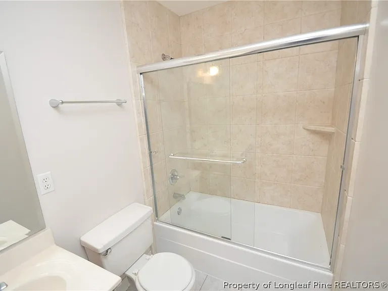240 Beechtree Dr — Photo 20