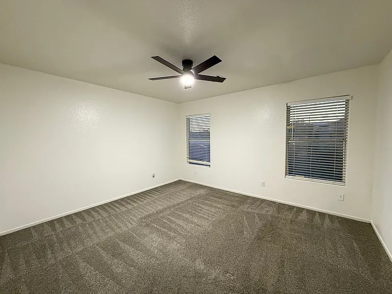 3305 Cheyenne Gardens Way — Photo 15