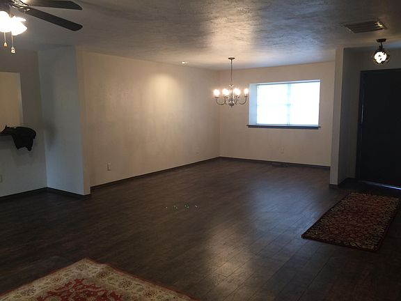 Living view towards front door