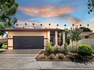 2747 Persimmon Pl, Riverside, CA 92506