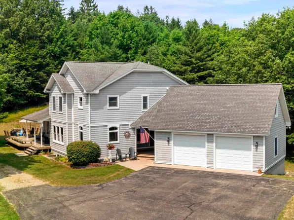 1682 Elm Rd, Frankfort, MI 49635