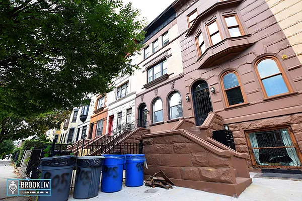 Rented by null | media 37