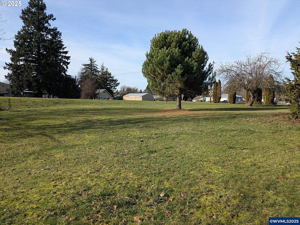 1st image of 0 NE Yamhill St