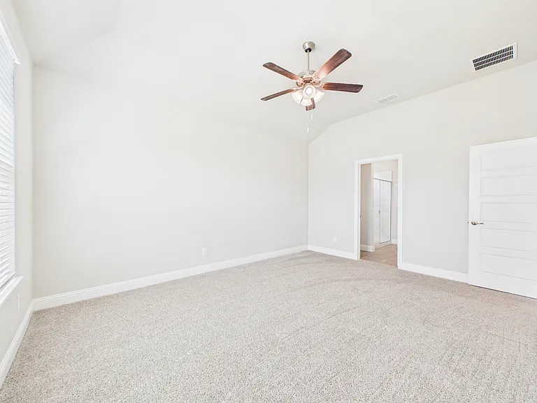 2304 Blackcap St — Photo 24