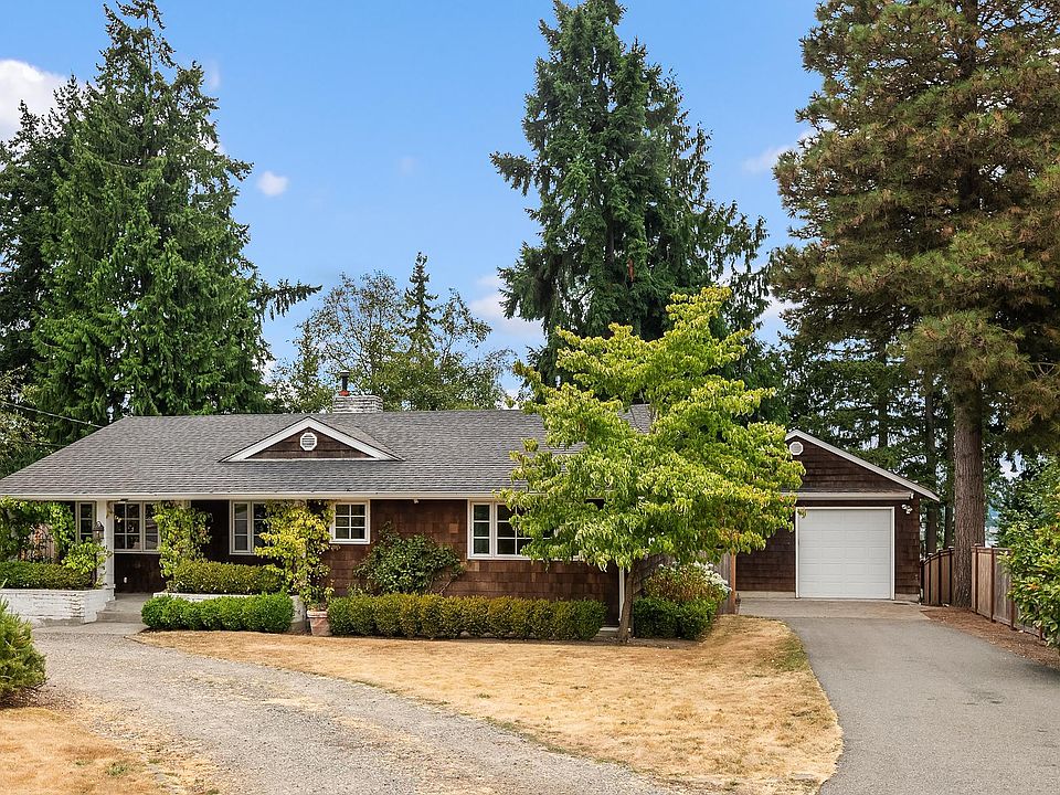 1st image of 329 106th Ave SE