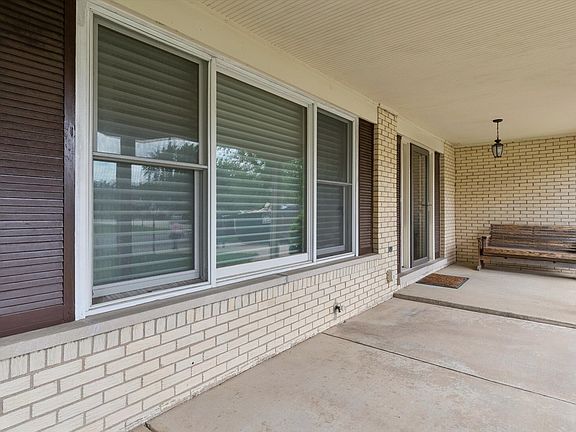 2nd image of 5S671 Park Meadow Dr