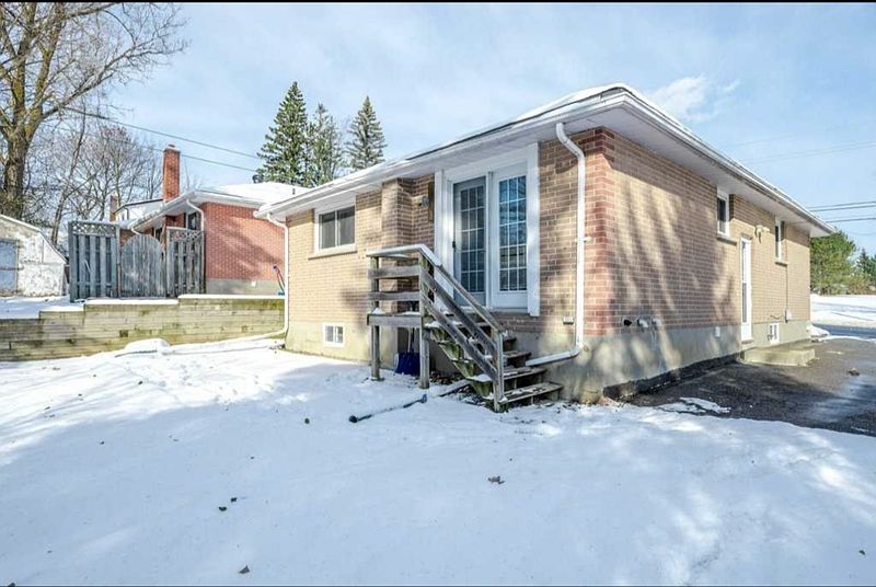 Peterborough House for rent - 3 Bedrooms — photo 23