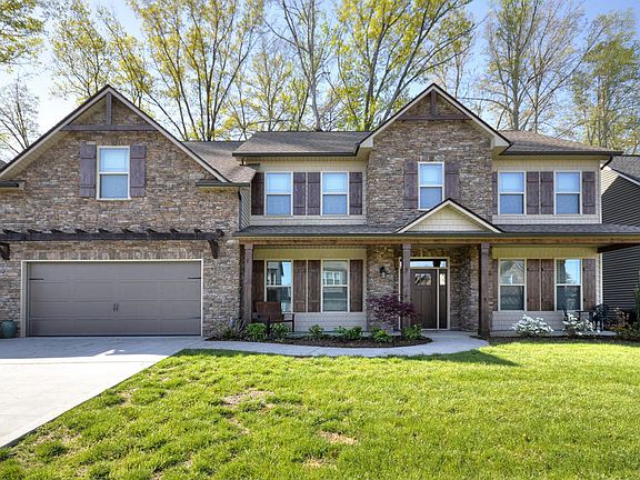 2nd image of 1115 Front Royal Ln