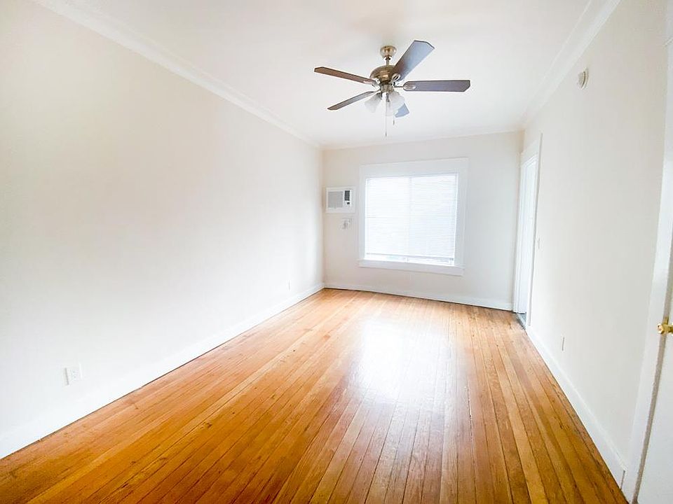 1st image of 2002 W Sunset Blvd #104