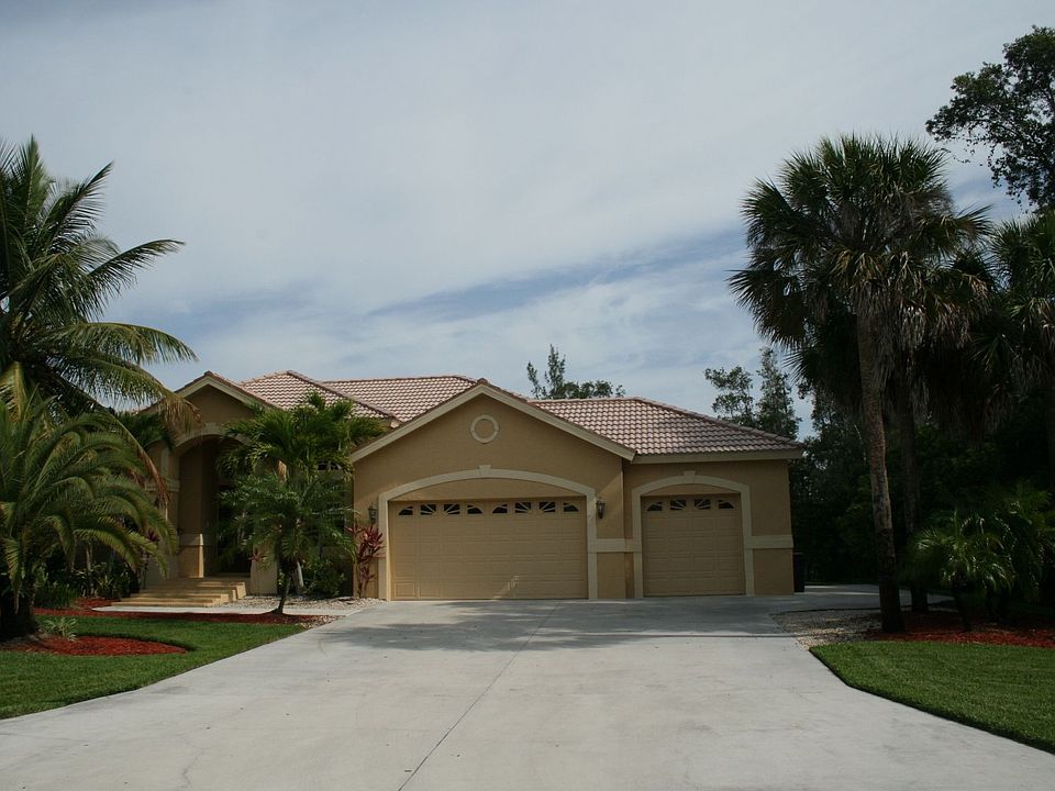 1st image of 8610 Belle Meade Dr