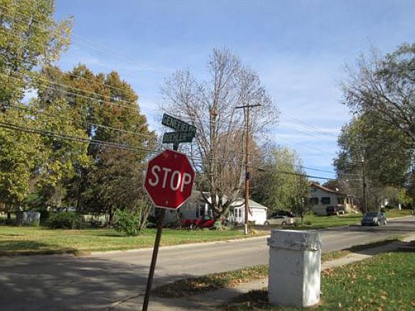 2nd image of 2602 Buehler Ave