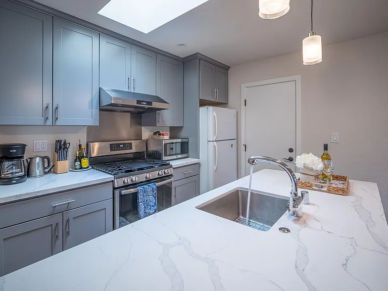 533 Westlake Dr — Photo 3