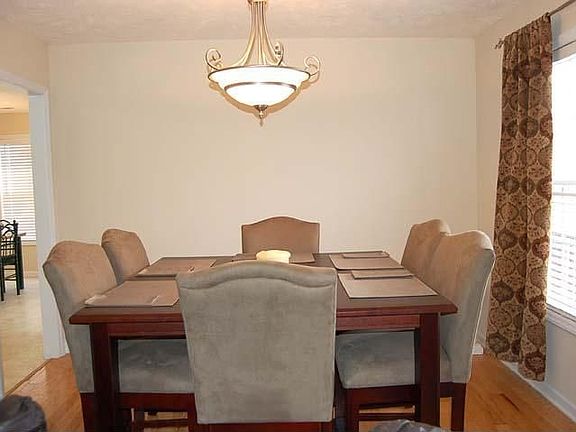4th image of 258 Belle Chase Dr