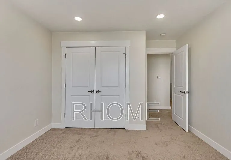 105 E Chandlerpoint Way — Photo 16