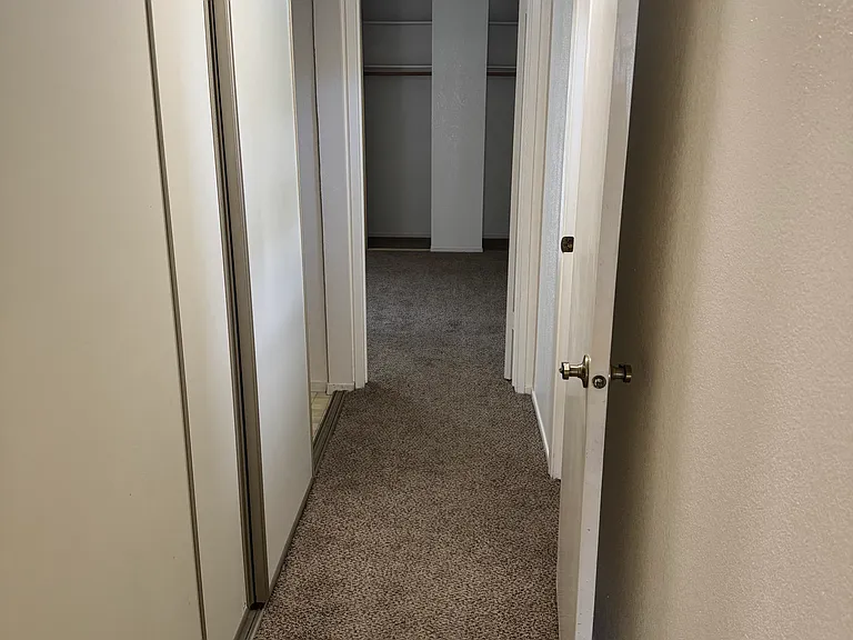 102 Marina Dr N — Photo 6
