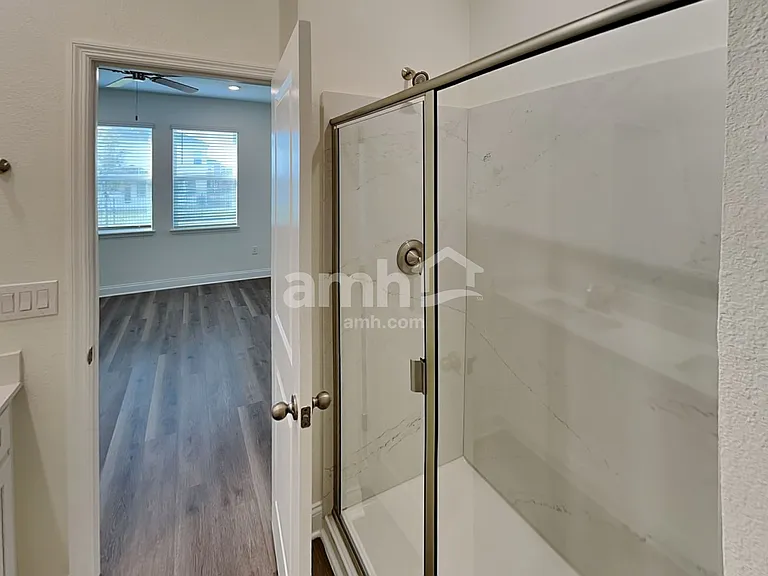 3735 Center Cove Ln — Photo 14