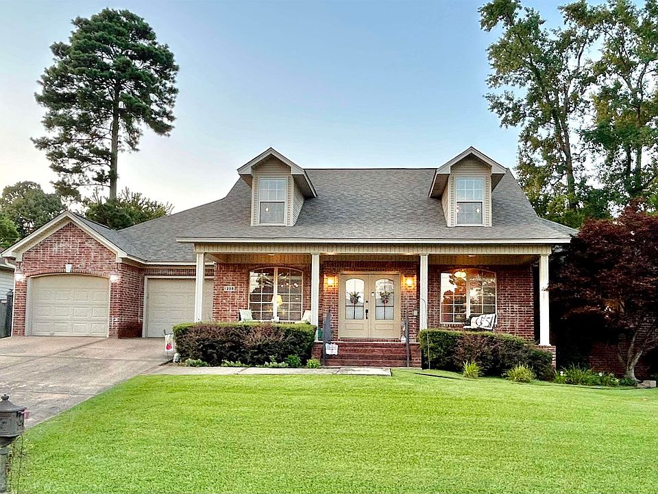 1st image of 1208 Churchill Dr