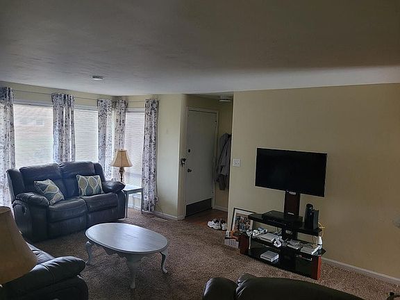 4th image of 805 Westbrook Dr