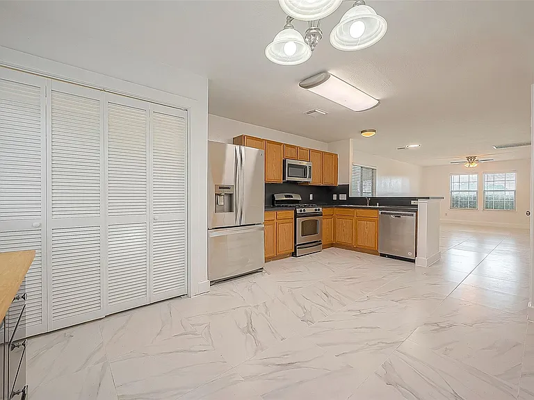 20939 Young Meadows Way — Photo 5