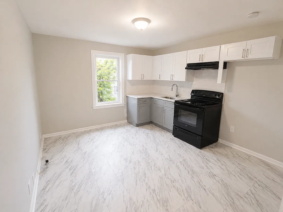 Building Photo - 176 Scheerer Ave #3