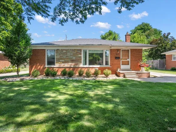 1527 Hazel Ave, Birmingham, MI 48009
