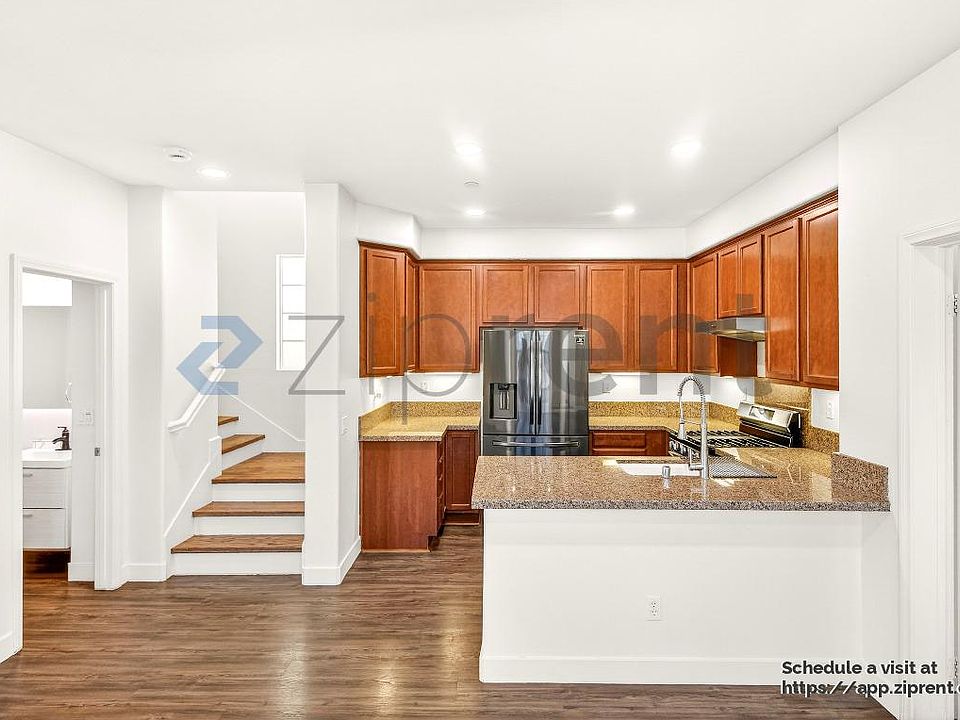 1st image of 10548 Wisteria Cir