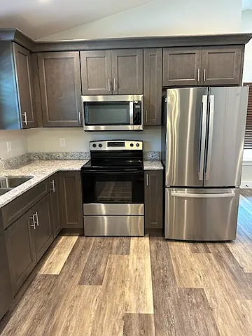 249 N Carter St #C — Photo 9