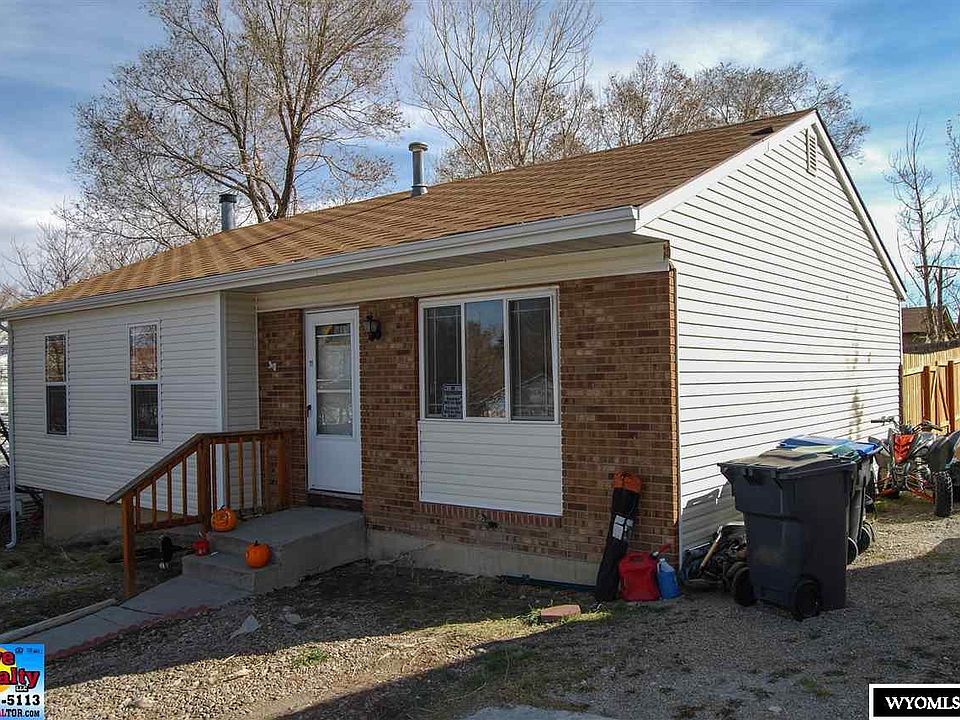 1st image of 1810 S Carolina Cir