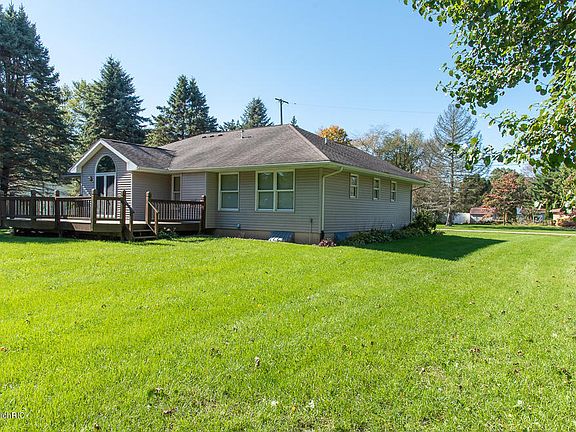 3rd image of 244 Walker Dr