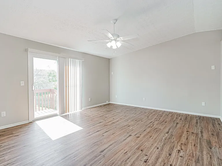794 Wallinger Dr — Photo 5