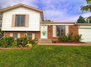 2253 Ridge Dr, Broomfield, CO 80020