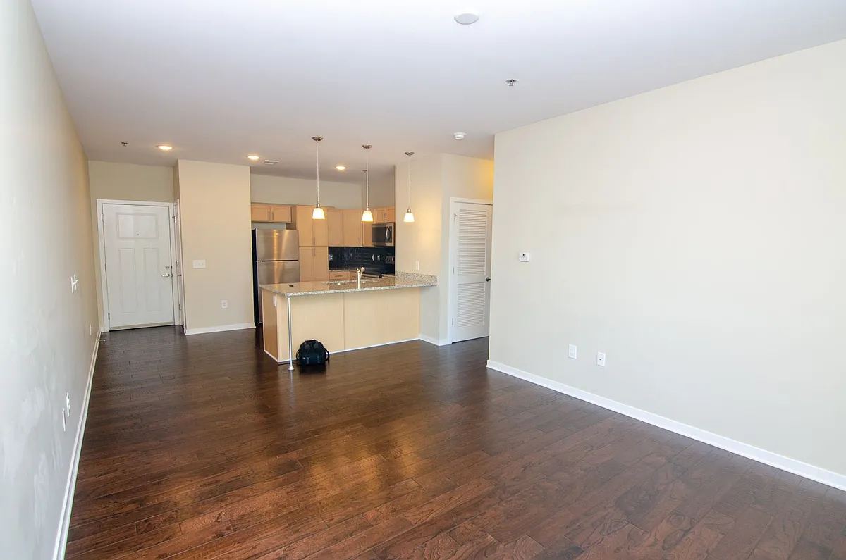 Building Photo - 1118 Litton Ave #216