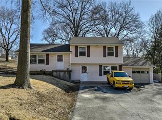 5725 N Hutson Rd, Kansas City, MO 64151