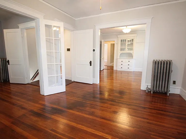 63 Foster St — Photo 6