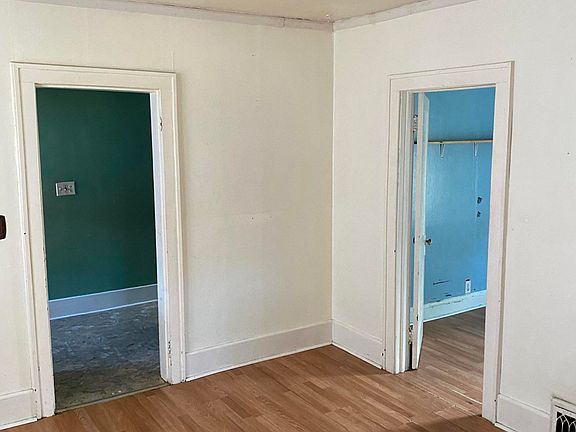 5th image of 351 Larke Ave