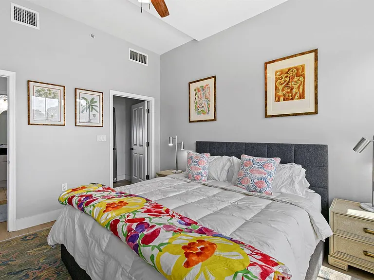 3940 N Flagler Dr #206 — Photo 15