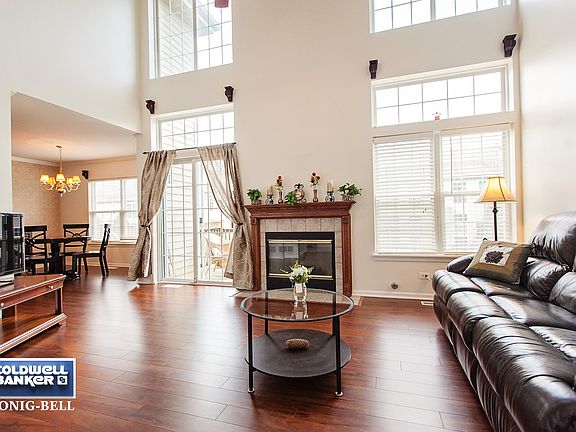 2nd image of 2226 Foxmoor Ln #2226