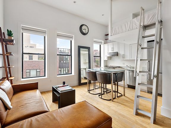 3rd image of 225 15th St APT 4A