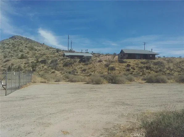 4409 Old Woman Springs Rd, Yucca Valley, CA 92284