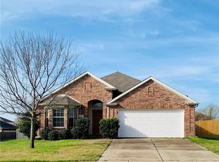 124 Bison Meadow Dr, Waxahachie, TX 75165
