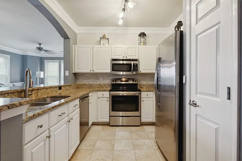 Building Photo - 1850 Cotillion Dr #1209