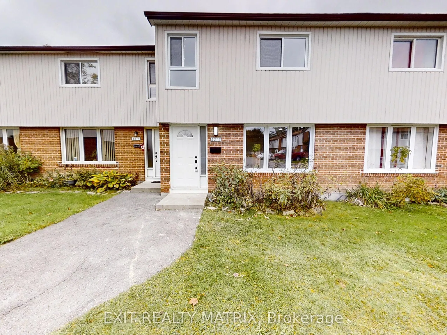 4 bed, $2,550 — Photo 1