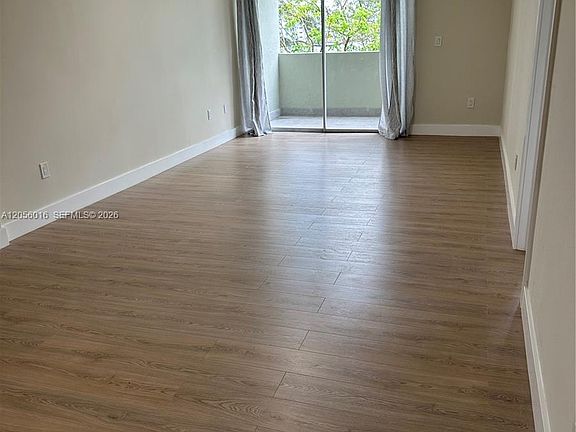 5th image of 10090 NW 80th Ct APT 1421