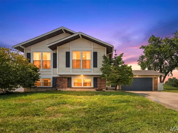 1128 Spencer Rd, Saint Peters, MO 63376