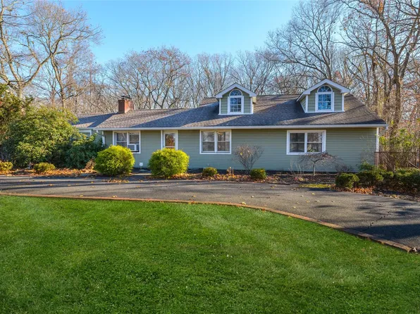 117 Hallock Road, Lake Grove, NY 11755