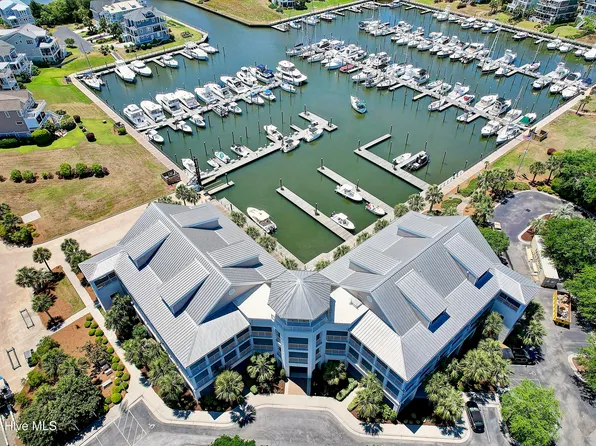 2571 Saint James Dr SE #205, Southport, NC 28461