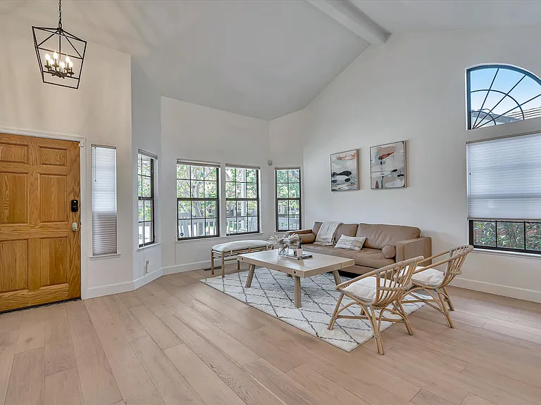 133 Madrid Way — Photo 29